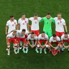 Ile zarabiają piłkarze reprezentacji Polski? Demaskujemy mity!