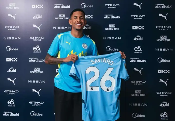 Savinio z numerem 26 na koszulce, nowy nabytek Manchesteru City. Zapowiedź ekscytujących manchester city transfery.
