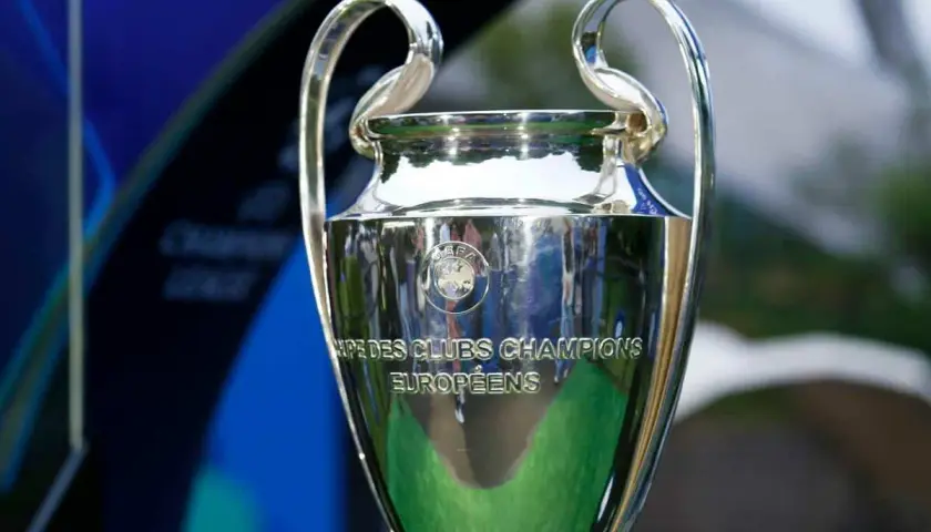 Trofeum Ligi Mistrzów, symbol marzeń wielu drużyn. Kto wygra ligę mistrzów w tym roku?