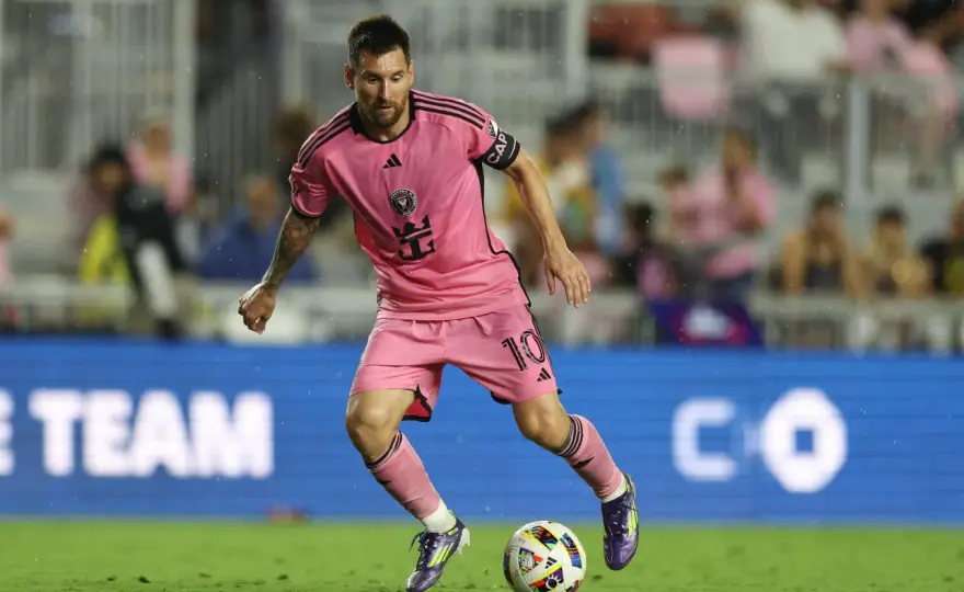 Messi w Lidze Mistrzów: Ile razy wygrał i jak to zrobił?