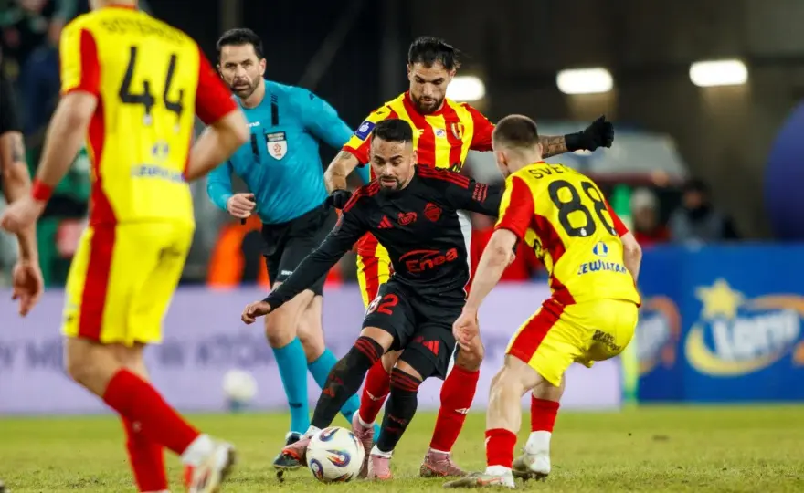 Radomiak Radom - Korona Kielce - Kto ma przewagę? Tabela i bilans