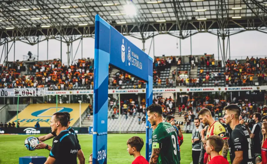 Ekstraklasa: Ile zarobią kluby? Podział 270 mln zł i zaskoczenia!
