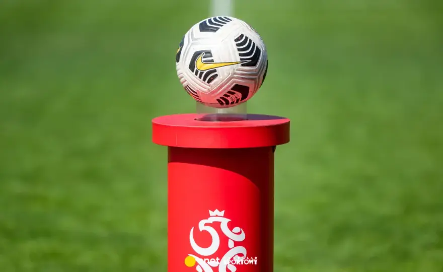 Walkower w piłce nożnej - kiedy zapada wynik 0-3 i jak go uniknąć?