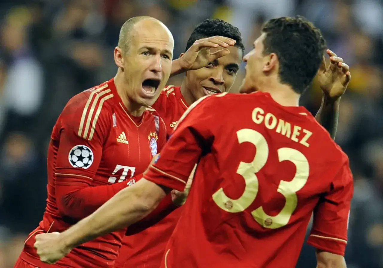 Bayern Monachium Puchar Ligi Mistrzów Oliver Kahn Arjen Robben